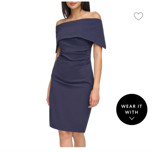 Off the shoulder cocktail gown - Picture 2 of 3